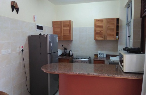 Mtwapa Apartment | KMA BLOCK B3 SUITE 7, Artistic and Cozy Home, far from Home