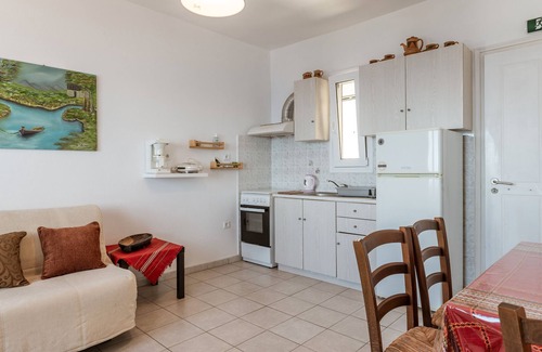 Andros Apartment | 'KNA Studio C' with Sea View, Wi-Fi and Air Conditioning