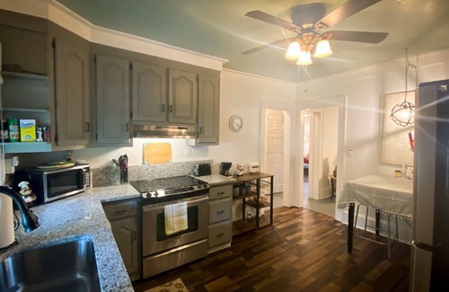 Macon Apartment | KnightPlace - The Irene - 2BD/1BA Apartment in Duplex - Near Mercer University