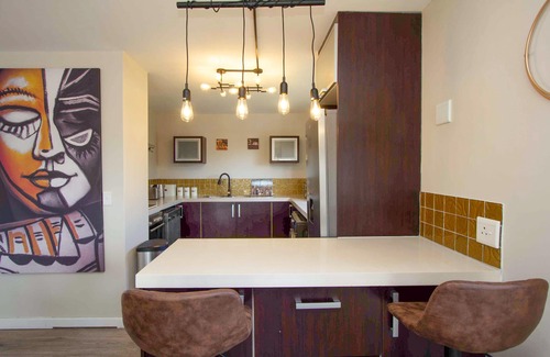 Century City Apartment | Knightsbridge Terrace