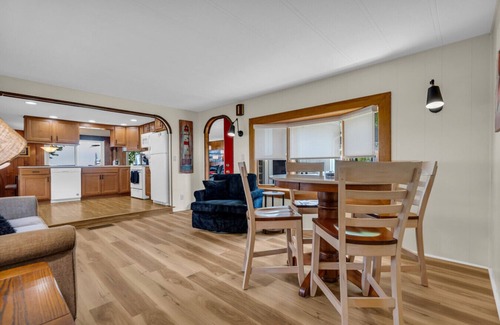 Port Hope Apartment | Knot a Care - Lakefront Living with Great Views!