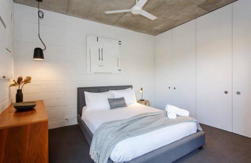 Fremantle Apartment | Knutsford Modern New Winter Warmer