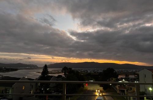 Old Place Apartment | Knysna Escape at Heads View