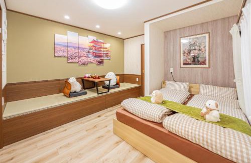 Nishikoiwa House | Koiwa Station Entire Villa Two Generation House with 1BR Cozy Apartment and 4BR Spacious Home Easy JR Access to Asakusa Skytree Shinjuku Shibuya Ueno and Narita Haneda Airport