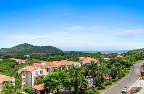 Coco Apartment | Kokito at Naumi, Ocean Views & Beach Club