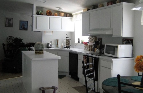 Kanab Cottage | Kokopelli Kottage Central location for lots of activity in So. Utah