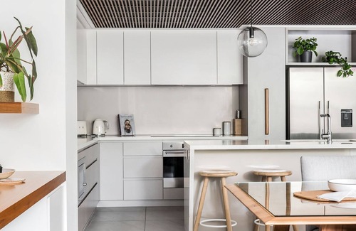 Byron Bay House | Kokos Beach House 2 - Belongil Beach pad with pool