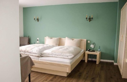 Badenweiler Apartment | Komfort-Doppelzimmer "Romantik"