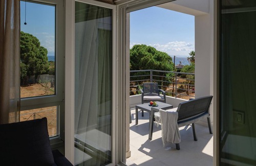 Spata-Artemida Villa | Komos Villas by Airstay