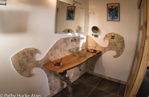 Hanga Roa Cabin | Kona Koa Lodge