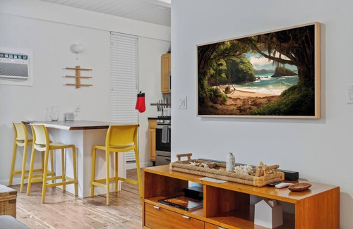 Historic Kailua Village Condo | Kona Pacific 2BR/2BA Condo, Pool, Bbq, Steps to Kona Town!