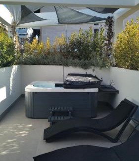 Kinosargous Hotel | Koniama Acropolis