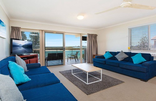 Caloundra Apartment | Kookaburra Court Unit 5 Bulcock Beach QLD
