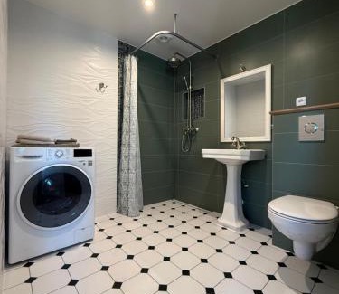 Haapsalu Apartment | Kooli 7 - II floor sea view apartment with balcony in Haapsalu Old Town