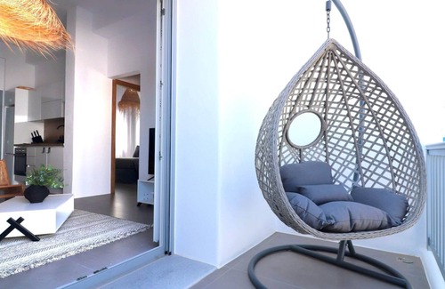 Agios Prokopios Apartment | Kora | Two Bedrooms Apartment | 80m to Beach, Sea View | Private Jaccuzi.