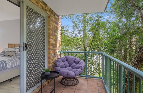 Coolangatta Apartment | Korina Court 5 - Quiet and Peaceful Kirra - Min. 3 Night Stays!