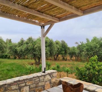Pylos-Nestoras Villa | Koroni Stone House, fully equipped studios by the sea
