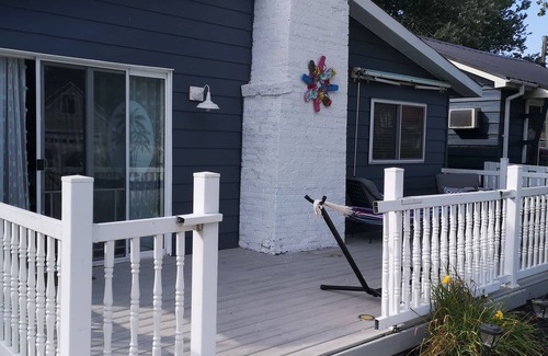 Turkey Point House | Kosecki Kabana - 3 mins to the beach on the main strip of Turkey Point