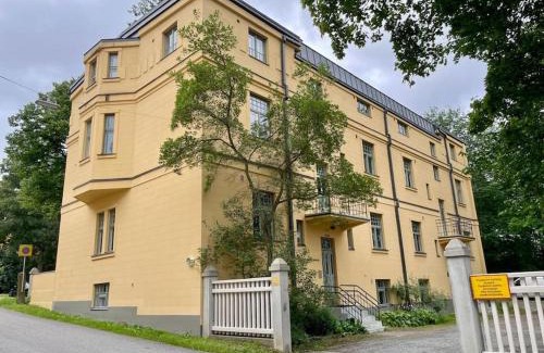 Turku Apartment | Kotimaailma Villa Hortus - Comfy Studio for 2