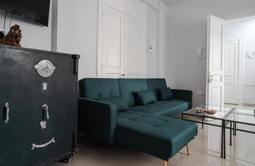 Athens City Centre Apartment | Kotinos, a historic neoclassical apartment