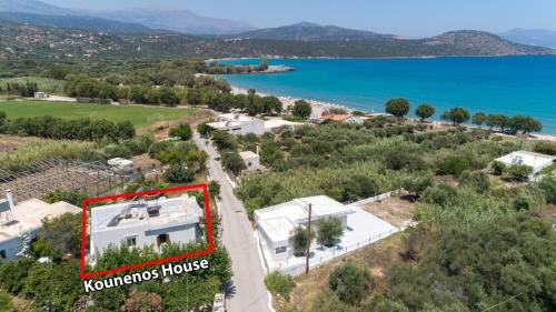 Istron House | Kounenos House