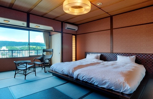 Izu Nagaoka Onsen Hotel | Kouyurou Ikawa