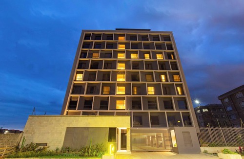 Nairobi Apartment | Kozi Suites Deluxe Studio apartment 15 mins from JKIA
