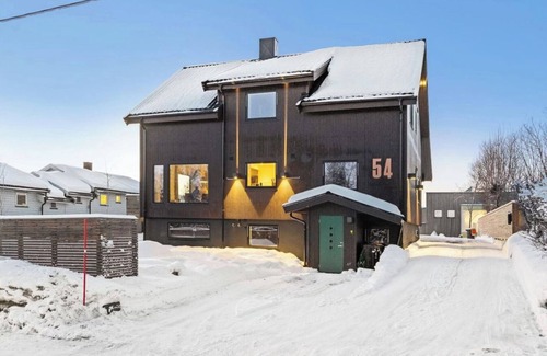Tromso Apartment | Kozy Modern Apartment in the Heart of Tromsø