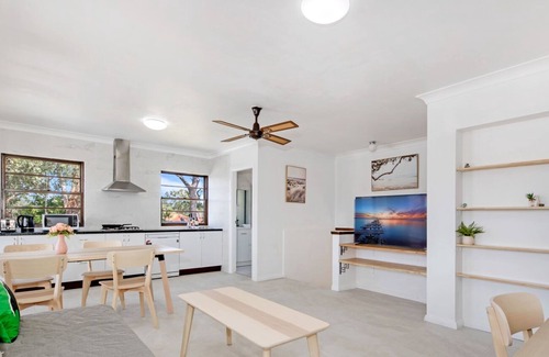 Thornleigh House | KozyGuru | Thornleigh 3BR House Nature Convenience