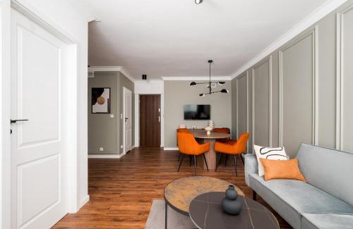 Muranow Apartment | Krasiński Garden Elegant Apartment by BookingHost