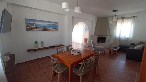 Kattavia House | Kristallia - Kattavia surf houses