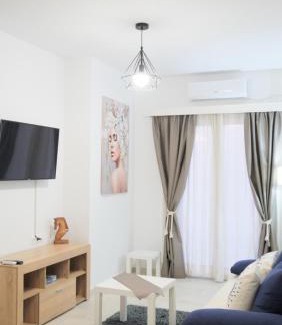 Kymi-Aliveri Apartment | KROKOS house 2