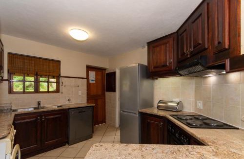 Hazyview Ski Chalet | Kruger Park Lodge Unit No. 216