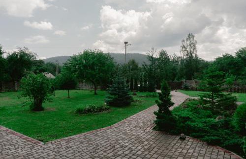 Yaremche House | Kryvyi brid