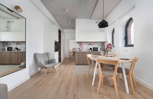 Srodmiescie Apartment | Księcia Witolda 64 | Wrocław | Spacious Apartment | Parking | Air Conditioning |
