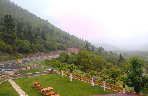 Karpenisi House | Ktima Ampares
