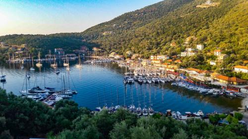 Sivota Villa | Ktima Aniforeli Luxury Villas