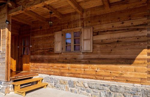 Otocac House | Kuća za odmor Lara