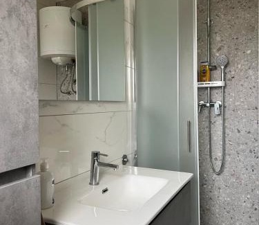 Canton 10 House | Kuća za odmor Rosa