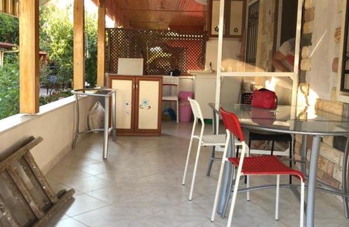 Kadnlar Denizi Mahallesi Villa | Kuşadası Forest view entire house