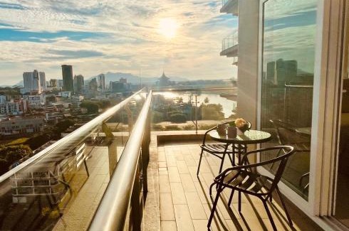 Kuching Apartment | Kuching City Center Riverine Apartment With Balcony and Marvelous View