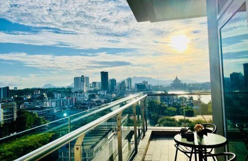 Kuching Apartment | Kuching City Center Riverine Apartment With Balcony and Marvelous View