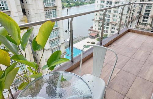 Kuching Apartment | Kuching City Riverine Diamond by Bed and Brew Staycation