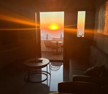 Fira Apartment | Kudos Suites Firostefani