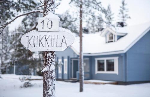 Akaslompolo Apartment | Kukkula