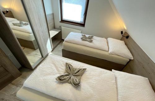 Balatonujlak Bed & Breakfast | Kukorica Csárda Apartman