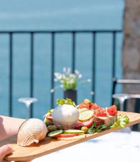 Ulcinj Hotel | Kulla e Balshajve