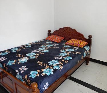 Tiruchendur Hotel | Kumaran Residency