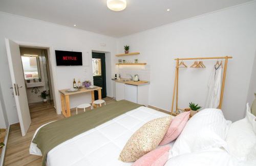 Gouvia Apartment | Kumquat studio Gouvia