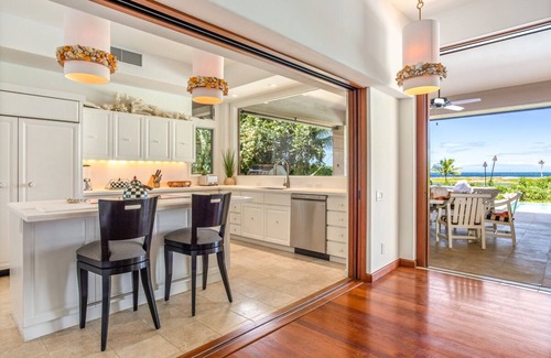 Kaupulehu House | Kumukehu 15 – Best Location & Ocean Views | Onsite Staff & Daily Housekeeping